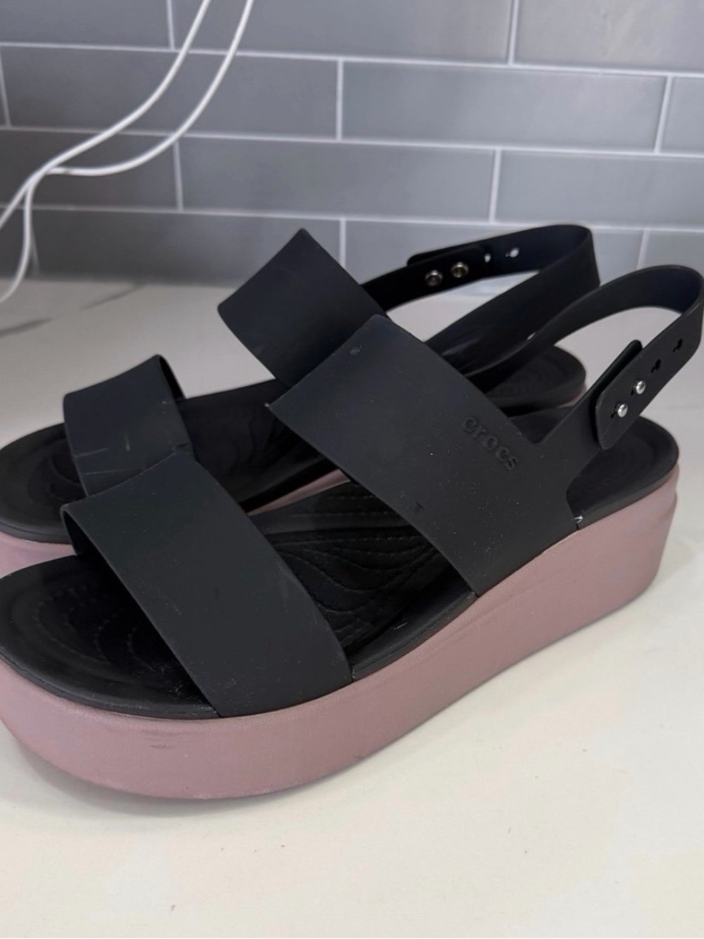 CROCS Crocs Brooklyn Low Wedge Sandals Womens 9 Black Tan Platform